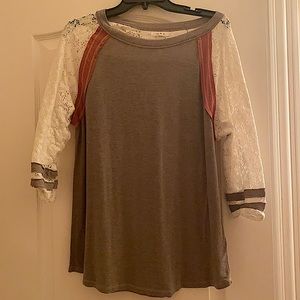 Cute long sleeved shirt